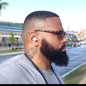 Meet your Posher, Marc